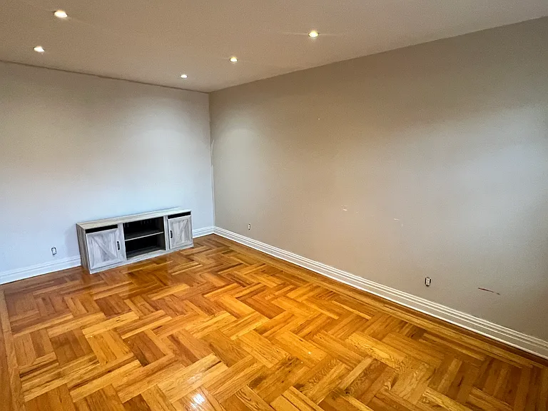 48-18 43rd St #6C — Photo 12