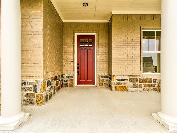 4th image of 3709 Little Oak Ln