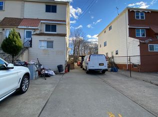 2880 Victory Blvd, Staten Island, NY 10314