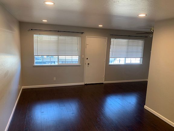 3rd image of 203 Superior Dr APT C
