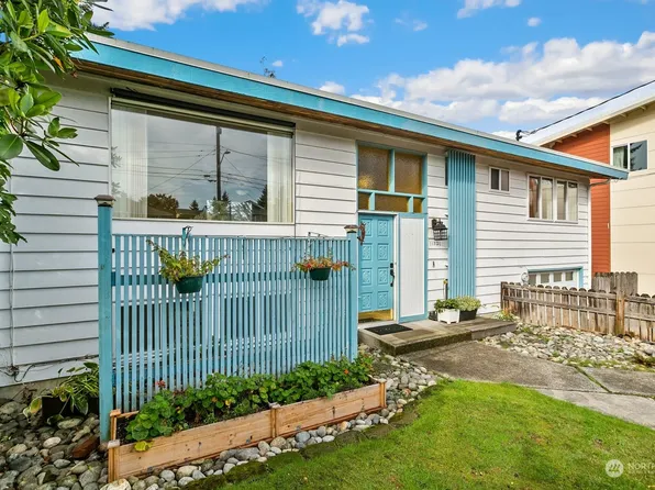 11821 9th Avenue SW, Burien, WA 98146