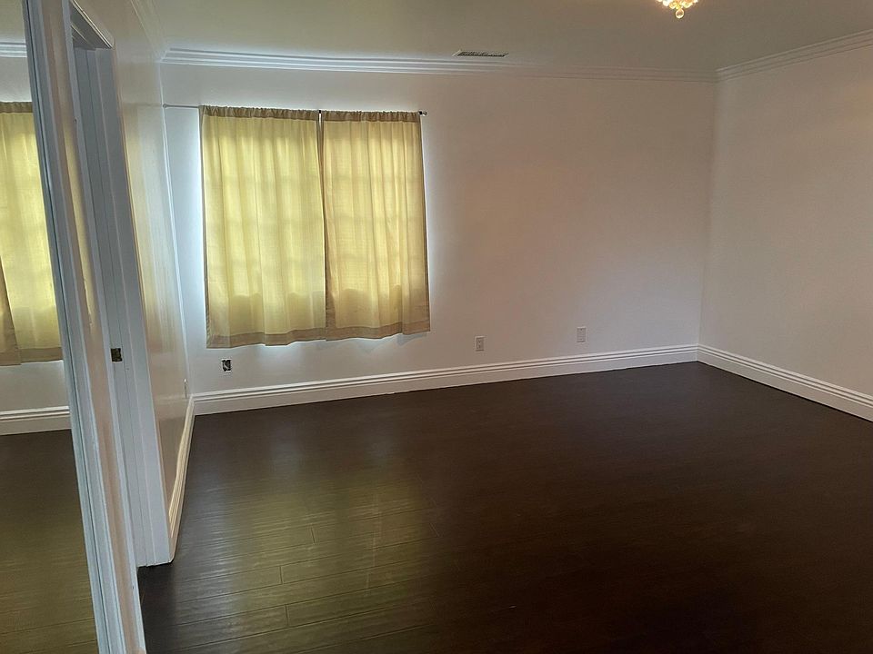1st image of 315 E Longden Ave