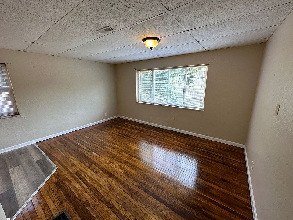 1st image of 4718-4720 Nebraska Ave #3