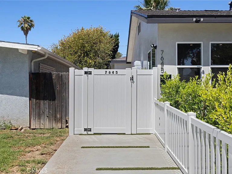 7645 Melvin Ave — Photo 1