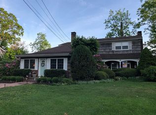 18 Wansor Ave, Bayville, NY 11709