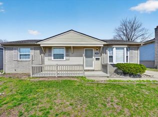 38662 Summers St, Livonia, MI