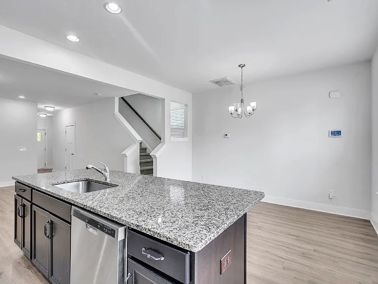 114 Lerner Ct — Photo 7