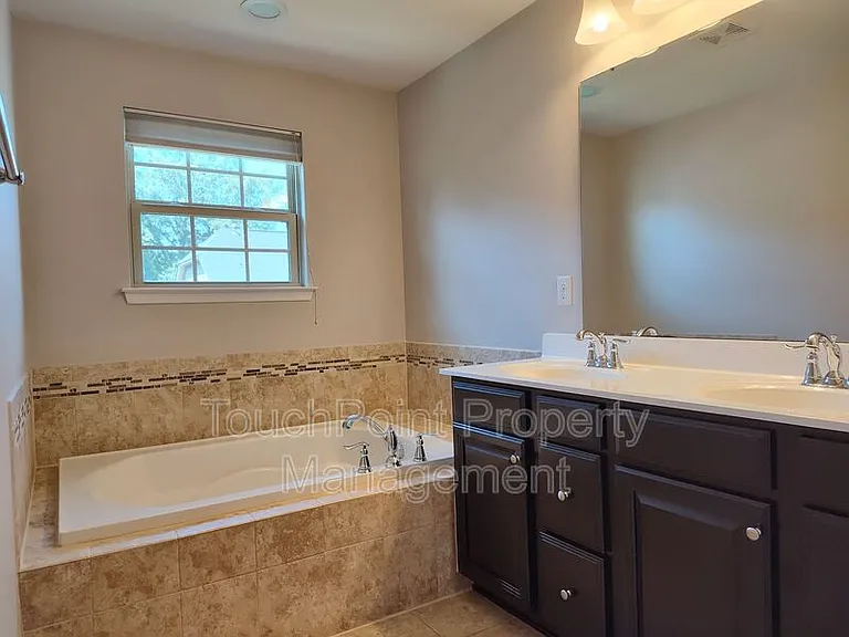 2520 Alyssa Ln — Photo 8