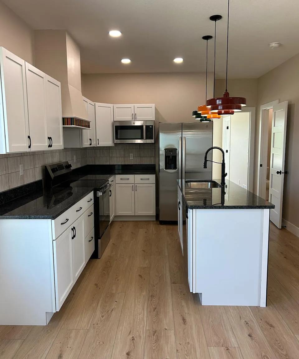 3 bed, $1,875 — Photo 2