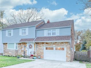 1496 Brainard Rd, Lyndhurst, OH 44124