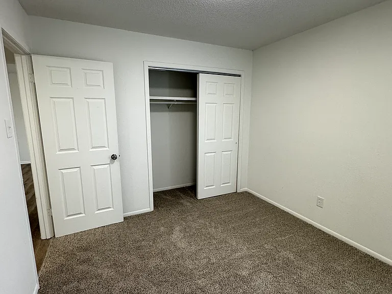 Admiral Pointe — Photo 6