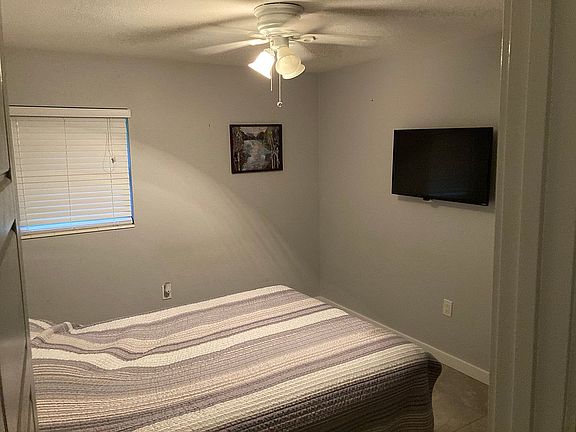 5th image of 3949 Lancaster Dr