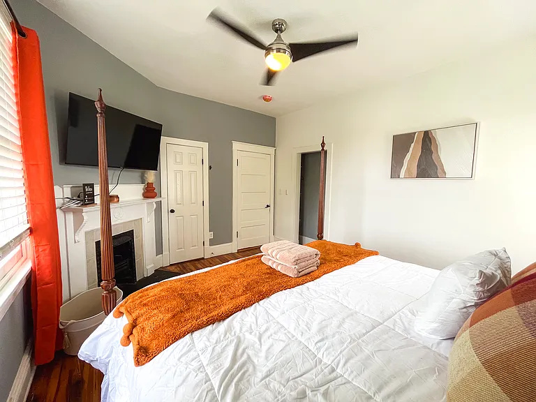 127 N Jefferson St — Photo 22