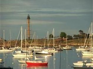 5 Ferry Ln, Marblehead, MA 01945