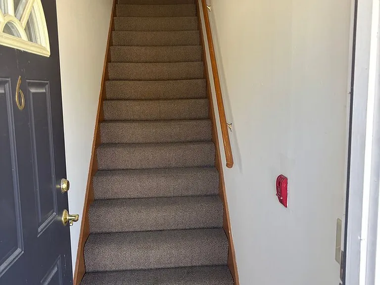 W1083 Lewis Ln — Photo 4