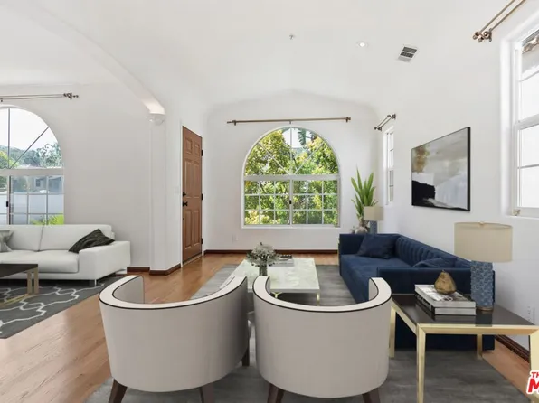 1710 Santa Paula Pl, Glendale, CA 91208