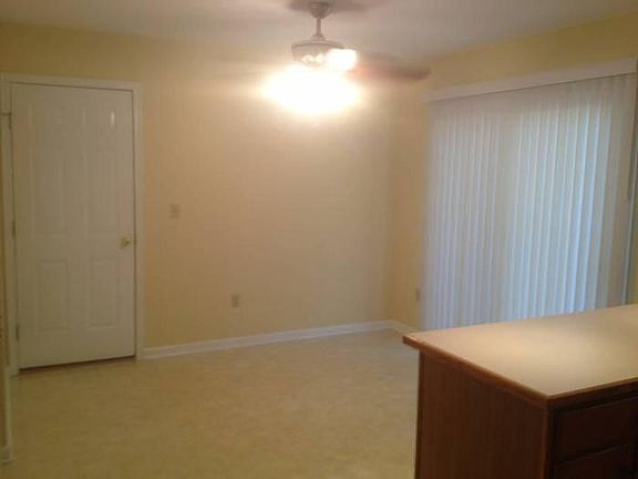 5th image of 332 Jefferson Dr