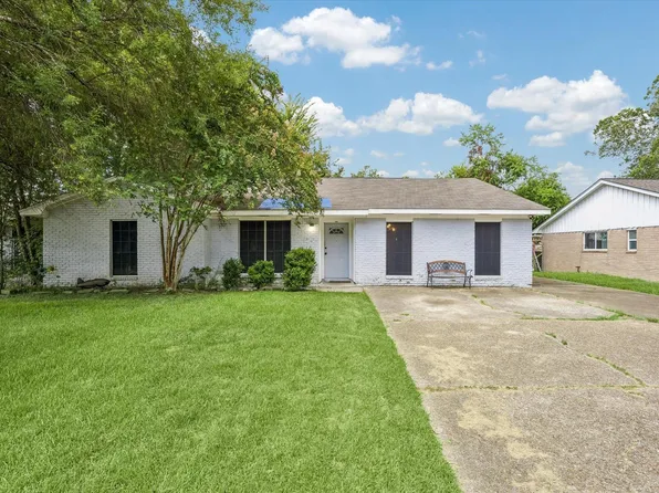 118 Highland Terrace Dr, League City, TX 77573