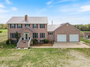 15686 Cincinnati Rd, Fayetteville, AR 72704