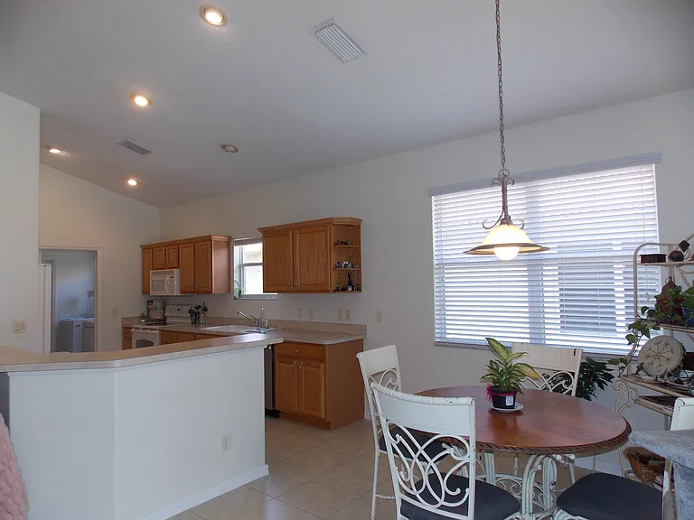 1281 W Diamond Shore Loop — Photo 17