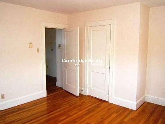 5th image of 402 Highland Ave #30T