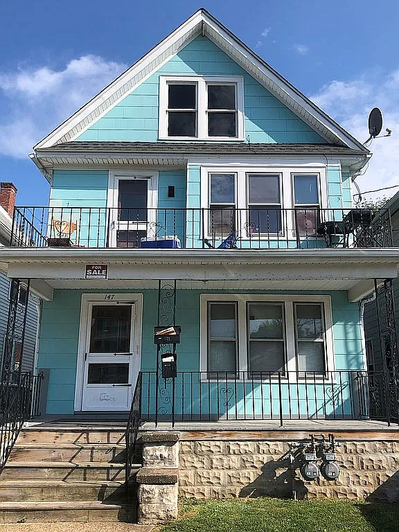 147 Roesch Ave photo 1