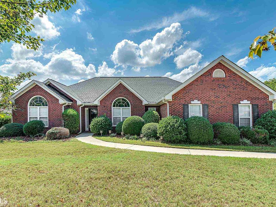 1st image of 521 Heathmoor Dr