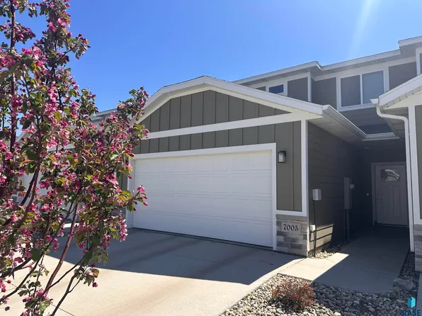 7005 W Gresford Pl, Sioux Falls, SD 57106