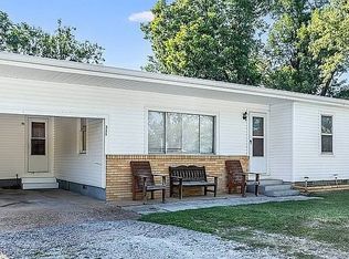 311 S Curtis Ave, Pea Ridge, AR 72751