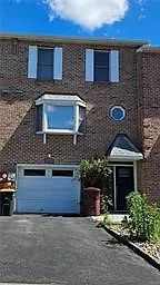 1893 Redwood Dr — Photo 1