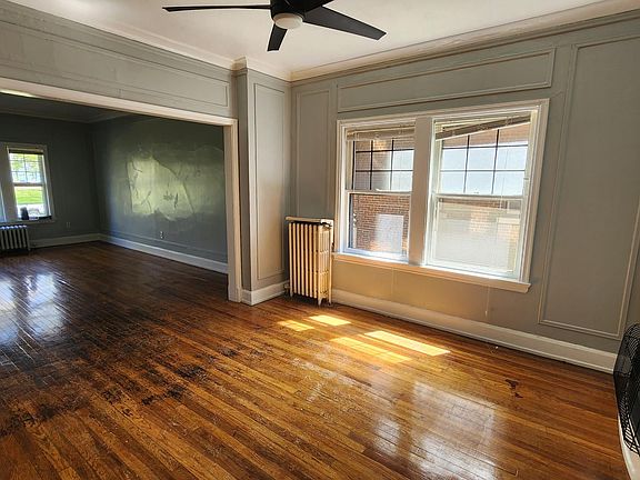 2nd image of 9829 Lake Ave #E102