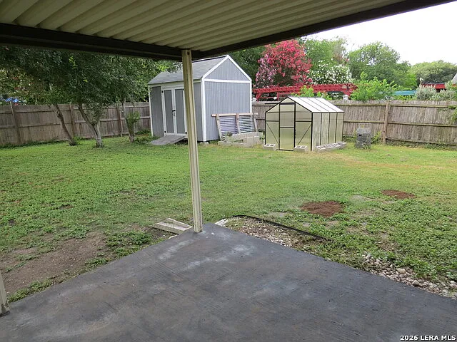 7410 Castle Crown — Photo 21