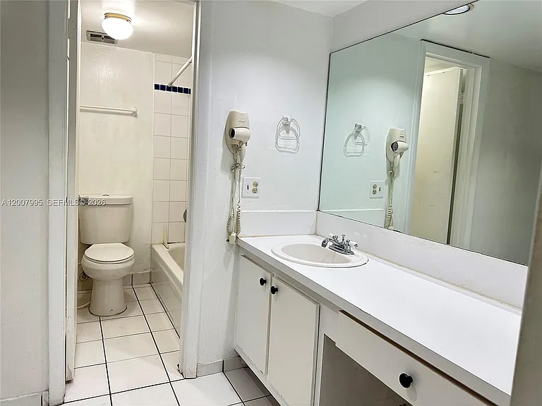 802 NW 87th Ave #315 — Photo 10