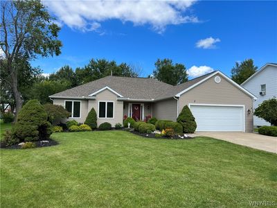 3 Windsor Ridge Dr, Lancaster, NY, 14086