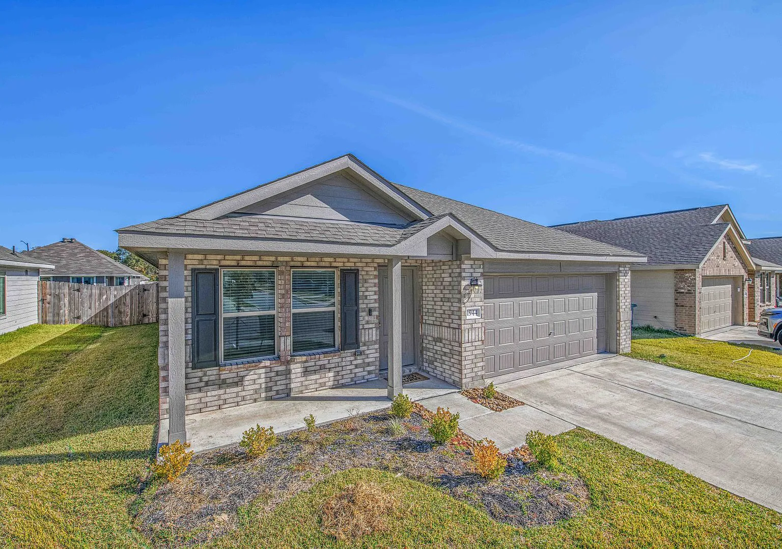 New Home In Pleasant Hill Available For December Move In! — Photo 3