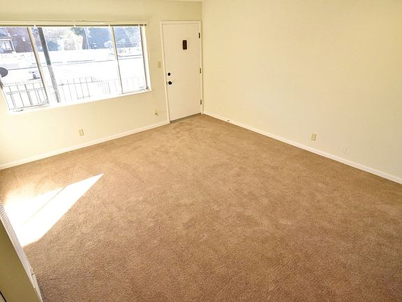 4th image of 2132 Roosevelt Ave APT 6