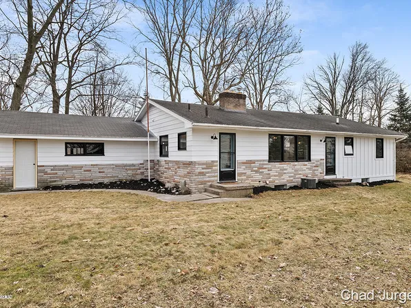 811 Kusterer Ave NW, Grand Rapids, MI 49534