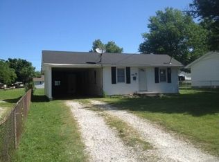 2911 W Mount Vernon St, Springfield, MO 65802