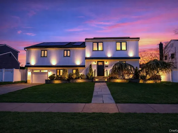 85 Massapequa Avenue, Massapequa, NY 11758