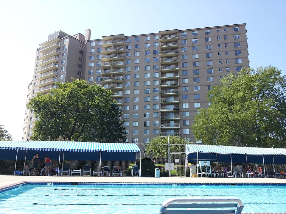1st image of 7061 N Kedzie Ave Suite 1514