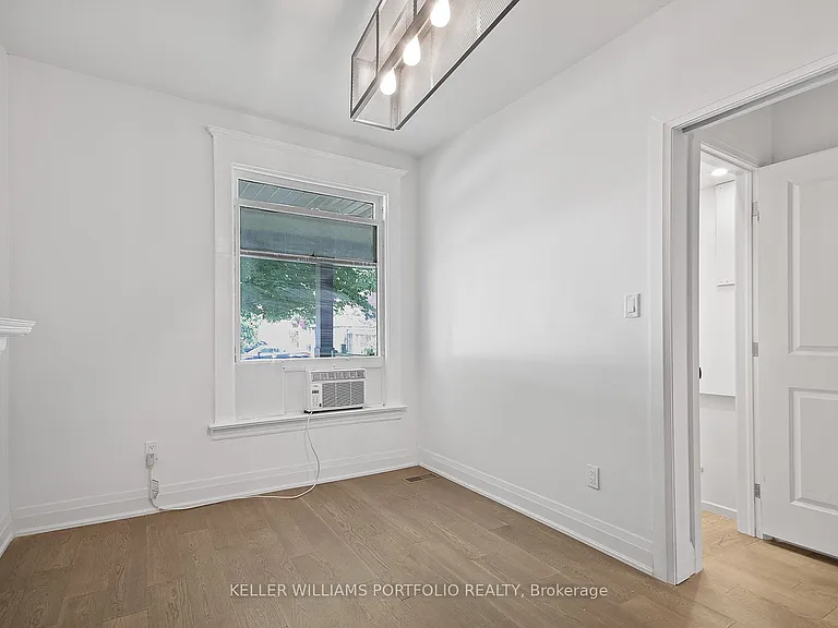35 Humberside Ave #2 — Photo 11