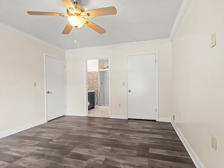 24 Amberly Ct #0 — Photo 6