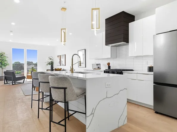 66 McGrath Hwy #310, Quincy, MA 02169