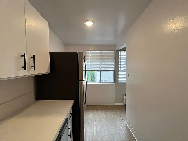 1253 Havenhurst Drive — Photo 32