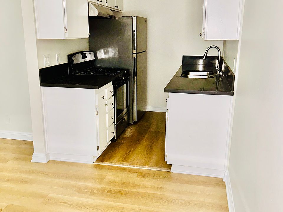 1st image of 19925 Roscoe Blvd #107
