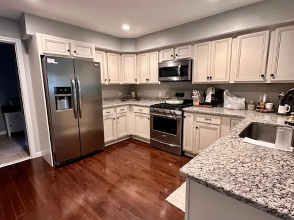 (undisclosed Address), West Boylston, MA 01583