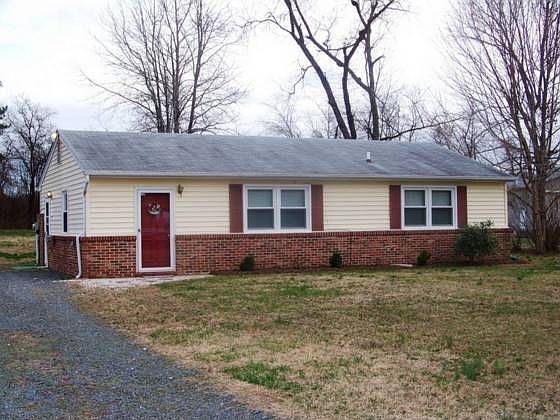 1st image of 39185 Birch Manor Dr