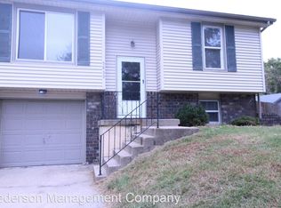 5832 NW Walnut Ct, Kansas City, MO 64152
