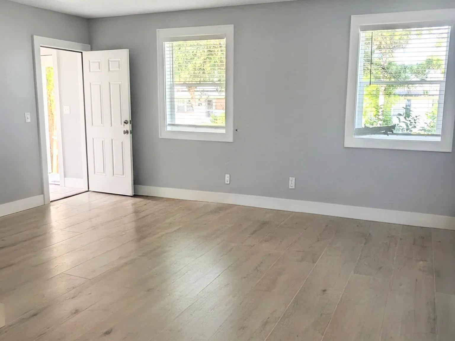 2 bed, 1005 sqft, $2,195 — Photo 4