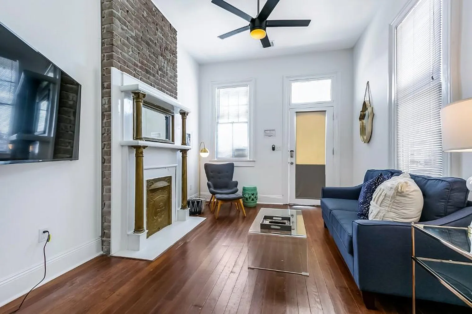4 bed, 2.0 bath, 1593 sqft, $6,528 — Photo 2